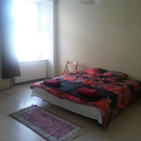 Homestay Kinga Old Town *